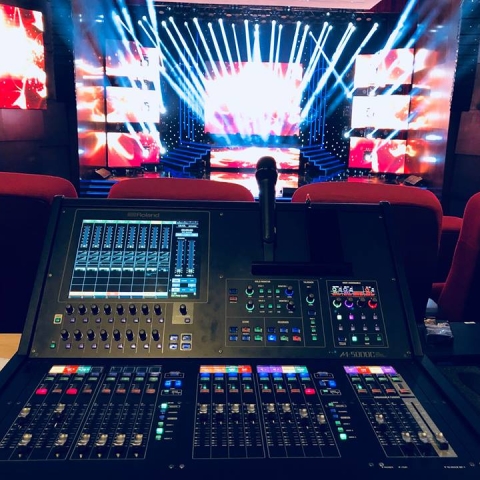 CHỌN NƠI THUÊ ÂM THANH ÁNH SÁNG SÂN KHẤU GIÁ TỐT Ở BÌNH DƯƠNG HỢP LÝ